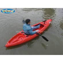 Pesca de plástico recreativa sentarse en kayak